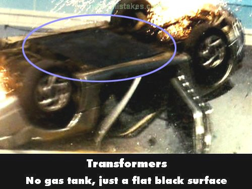 Ô tô không có bình chứa xăng, mặt dưới của chiếc ô tô này hoàn toàn phẳng lì. Ô tô không có bình chứa xăng, mặt dưới của chiếc ô tô này hoàn toàn phẳng lì.