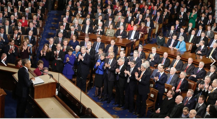 Bài phát biểu của ông Obama nhận được sự hậu thuẫn mạnh mẽ của các thành viên đảng Dân chủ tham dự phiên họp. Bài phát biểu của ông Obama nhận được sự hậu thuẫn mạnh mẽ của các thành viên đảng Dân chủ tham dự phiên họp.