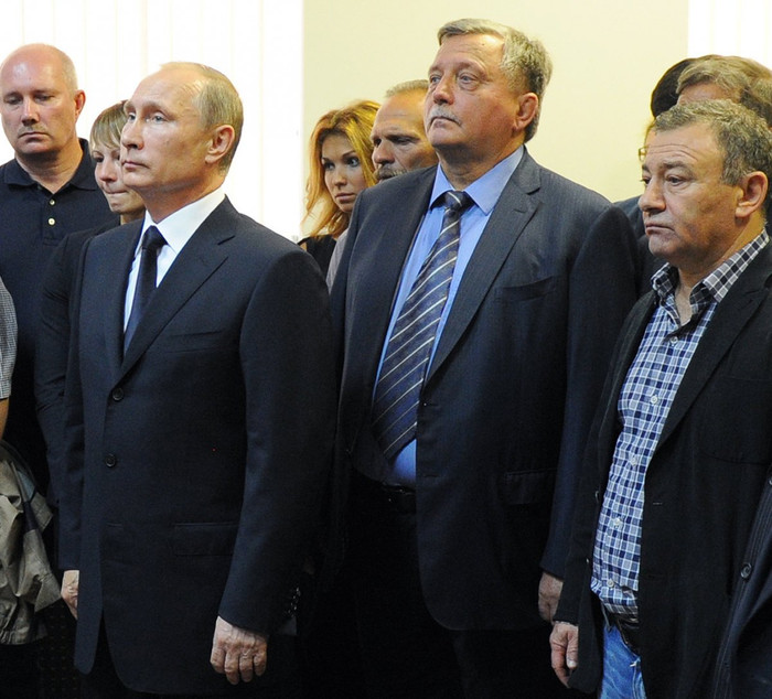 Tổng thống Putin và Arkady Rotenberg (giữa). Tổng thống Putin và Arkady Rotenberg (giữa).