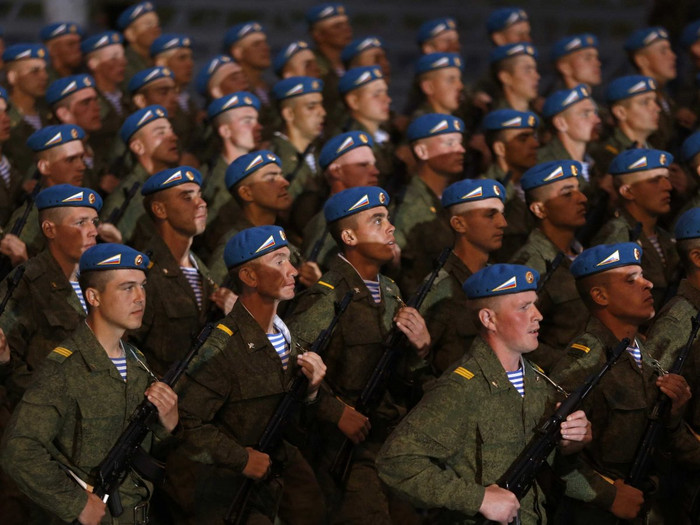 Binh sĩ Nga. Binh sĩ Nga.