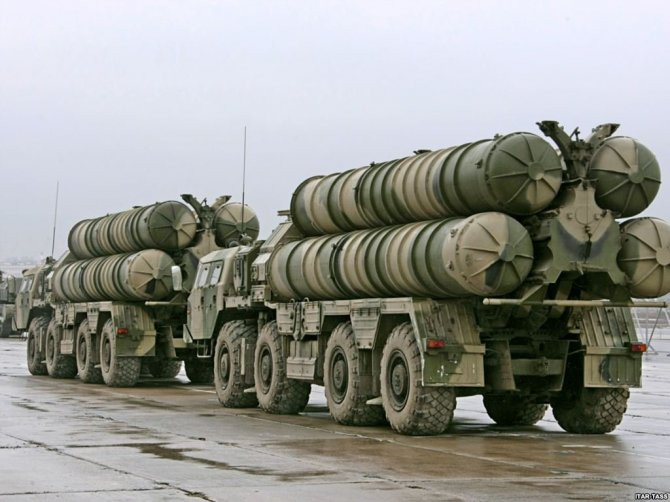 Hệ thống phòng thủ tên lửa S-300. Hệ thống phòng thủ tên lửa S-300.
