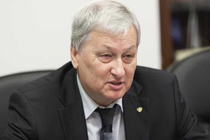 Leonid Reshetnikov, một tướng về hưu hiện là Giám đốc Viện Nghiên cứu chiến lược Nga (RISI) và cố vấn cho Tổng thống Vladimir Putin. Leonid Reshetnikov, một tướng về hưu hiện là Giám đốc Viện Nghiên cứu chiến lược Nga (RISI) và cố vấn cho Tổng thống Vladimir Putin.
