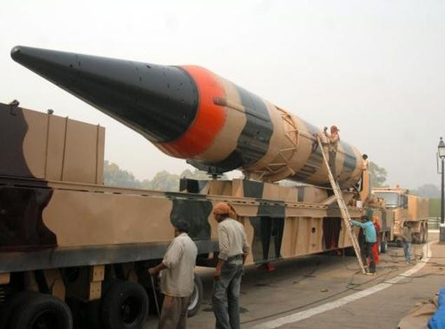 Agni-3. Agni-3.