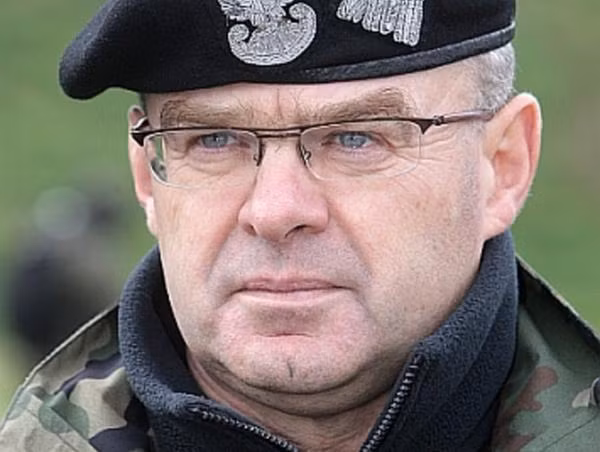 Tướng Waldemar Skrzypczak, một nhân vật có ảnh hưởng trong quân đội Ba Lan và là người trước đó ủng hộ mạnh mẽ lập trường hỗ trợ vũ khí cho Ukraine. Ảnh RT.