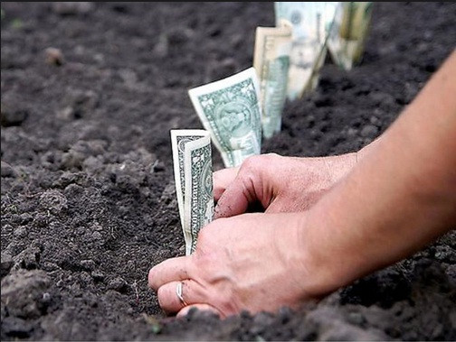 Ngoài yếu tố địa chính trị, đất nông nghiệp cũng là một trong những nguyên nhân chính khiến Nga và phương Tây đối đầu tại Ukraine. Ngoài yếu tố địa chính trị, đất nông nghiệp cũng là một trong những nguyên nhân chính khiến Nga và phương Tây đối đầu tại Ukraine.