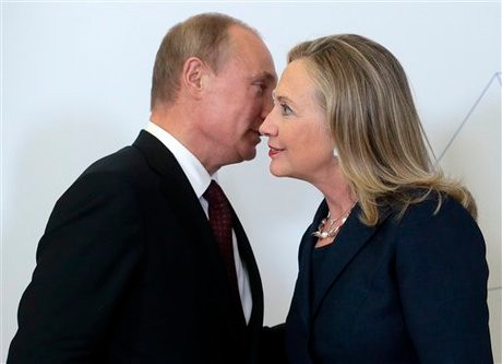 Tổng thống Nga Vladimir Putin và bà Hillary Clinton. Tổng thống Nga Vladimir Putin và bà Hillary Clinton.
