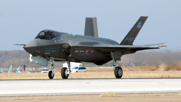 F-35. Ảnh Rian.