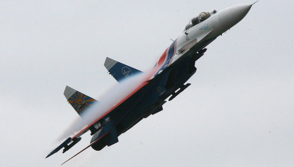 Su-27. Ảnh Rian. Su-27. Ảnh Rian.