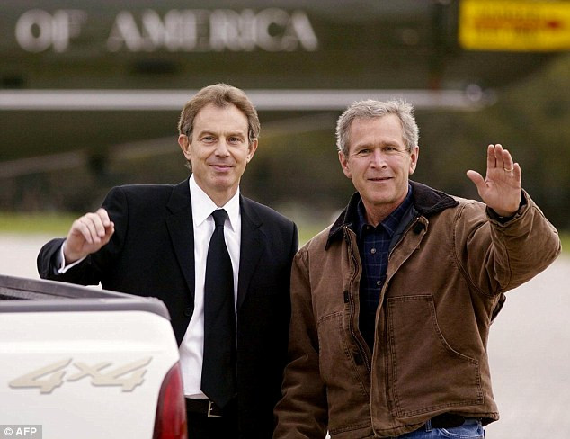 Ông Tony Blair và cựu Tổng thống Mỹ George W. Bush đã thúc đẩy cuộc chiến tranh xâm lược tại Iraq năm 2003. Ảnh Daily Mail. Ông Tony Blair và cựu Tổng thống Mỹ George W. Bush đã thúc đẩy cuộc chiến tranh xâm lược tại Iraq năm 2003. Ảnh Daily Mail.