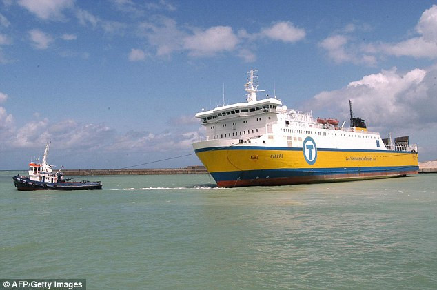 Tuyến phà đi lại giữa thị trấn Newhaven và Dieppe, nơi Chủ tịch Hồ Chí Minh từng làm việc một thời gian trên hành trình tìm đường cứu nước. Ảnh Daily Mail.