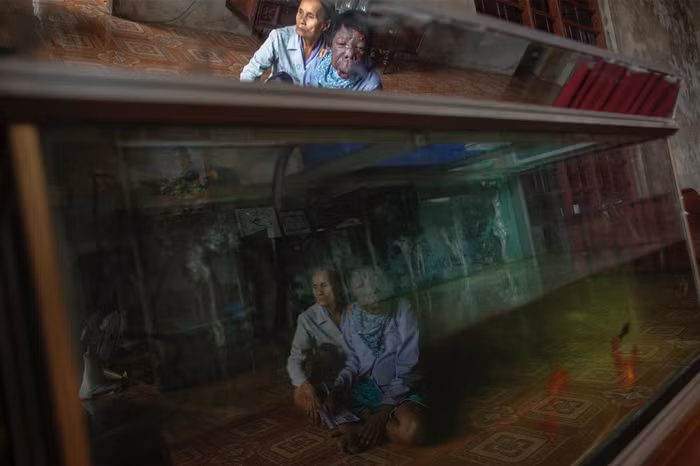 Chiến tranh đã lùi xa, nhưng những nỗi đau của nó còn kéo dài trên nhiều thế hệ