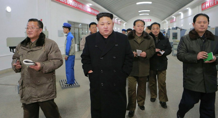 Mặc dù đã được Trung Quốc bật đèn xanh, nhưng quyết định đi hay ở của ông Kim Jong-un vẫn còn là một bí ẩn chỉ có thể giải đáp vào ngày 9/5 tới.