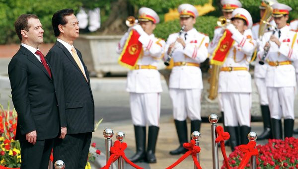 Thủ tướng Nga Medvedev và Thủ tướng Nguyễn Tấn Dũng.