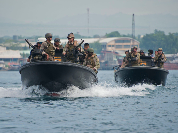 Thành viên lực lượng Hải quân Mỹ tham gia diễn tập. Ảnh Business Insider.