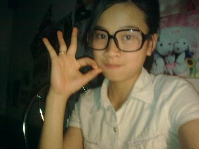 Thu Hoài tính tình cởi mở,vui vẻ, hay cười, thích nghe nhạc, đọc báo.