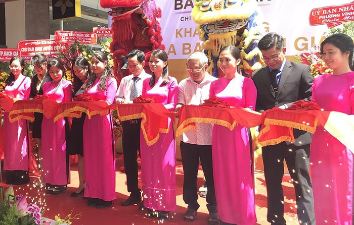 Khai trương phòng giao dịch Rạch Giá. Khai trương phòng giao dịch Rạch Giá.