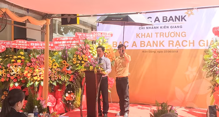 Ông Trần Văn Phước - Phó Giám đốc Ngân hàng Nhà nước chi nhánh tỉnh Kiên Giang phát biểu.