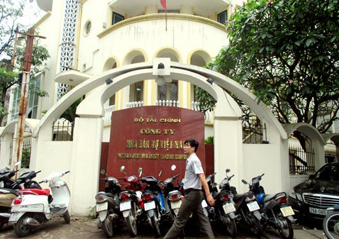 Theo quy định mới nhất, doanh nghiệp mua bán nợ phải có vốn điều lệ tối thiểu 100 tỷ đồng. Ảnh: Thời báo tài chính. Theo quy định mới nhất, doanh nghiệp mua bán nợ phải có vốn điều lệ tối thiểu 100 tỷ đồng. Ảnh: Thời báo tài chính.