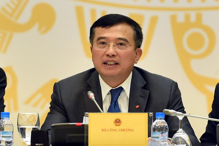 Thứ trưởng Bộ Công Thương - ông Hoàng Quốc Vượng nói về vi phạm của Vinastas tại phiên họp báo Chính phủ thường kỳ. ảnh: VGP. Thứ trưởng Bộ Công Thương - ông Hoàng Quốc Vượng nói về vi phạm của Vinastas tại phiên họp báo Chính phủ thường kỳ. ảnh: VGP.