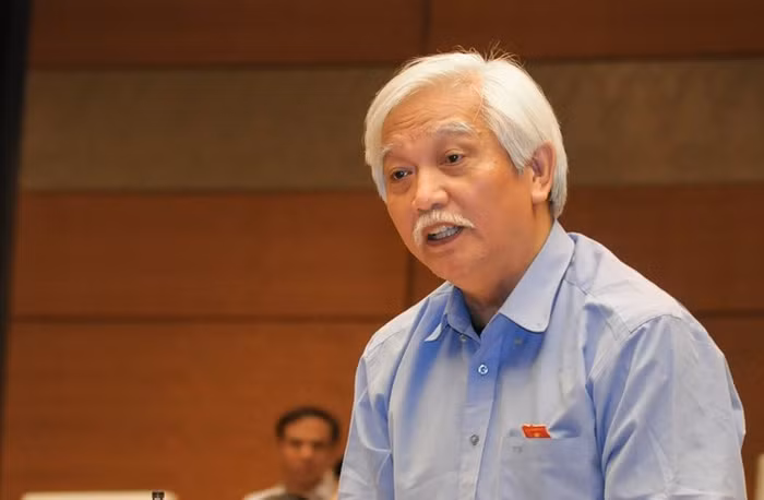 Đại biểu Quốc hội Dương Trung Quốc đề nghị Quốc hội nâng cao năng lực giám sát đối với hoạt động hành pháp. ảnh: Trung tâm thông tin Quốc hội. Đại biểu Quốc hội Dương Trung Quốc đề nghị Quốc hội nâng cao năng lực giám sát đối với hoạt động hành pháp. ảnh: Trung tâm thông tin Quốc hội.