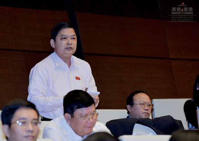 Đại biểu Quốc hội Dương Văn Thống đoàn Yên Bái cho rằng, cần hướng tới mục tiêu giảm 20% công chức, viên chức, chứ không phải 1%. ảnh: Trung tâm thông tin Quốc hội. Đại biểu Quốc hội Dương Văn Thống đoàn Yên Bái cho rằng, cần hướng tới mục tiêu giảm 20% công chức, viên chức, chứ không phải 1%. ảnh: Trung tâm thông tin Quốc hội.