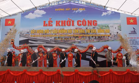 Đồng Nai, Tam Bạc, Thị Cầu là những công trình quan trọng liên quan trực tiếp tới hệ thống đường sắt. ảnh: báo giao thông.