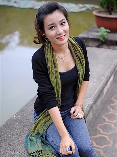 Những nữ sinh Khoa Luật không chỉ xinh đẹp mà còn rất thông minh và sắc sảo >>Những hotgirl xinh đẹp làm điên đảo cư dân mạng Những nữ sinh đẹp mê hồn giữa đầm sen >>Phát sốt vì vẻ đẹp baby của cô giáo tương lai >>So độ siêu kute của những nữ sinh đình đám nhất Thủ đô >>Phát sốt vì 4 nữ giáo viên xinh đẹp >>Cư dân mạng "điên đảo" vì nhan sắc nữ sinh Trương Tân Uyển >>Hoa khôi ĐH Thương Mại 2012 duyên dáng áo dài Những nữ sinh Khoa Luật không chỉ xinh đẹp mà còn rất thông minh và sắc sảo >>Những hotgirl xinh đẹp làm điên đảo cư dân mạng Những nữ sinh đẹp mê hồn giữa đầm sen >>Phát sốt vì vẻ đẹp baby của cô giáo tương lai >>So độ siêu kute của những nữ sinh đình đám nhất Thủ đô >>Phát sốt vì 4 nữ giáo viên xinh đẹp >>Cư dân mạng "điên đảo" vì nhan sắc nữ sinh Trương Tân Uyển >>Hoa khôi ĐH Thương Mại 2012 duyên dáng áo dài