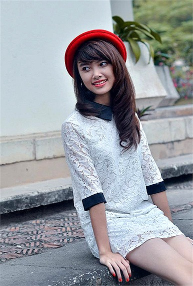>>Những hotgirl xinh đẹp làm điên đảo cư dân mạng Những nữ sinh đẹp mê hồn giữa đầm sen >>Phát sốt vì vẻ đẹp baby của cô giáo tương lai >>So độ siêu kute của những nữ sinh đình đám nhất Thủ đô >>Phát sốt vì 4 nữ giáo viên xinh đẹp >>Cư dân mạng "điên đảo" vì nhan sắc nữ sinh Trương Tân Uyển >>Hoa khôi ĐH Thương Mại 2012 duyên dáng áo dài >>Những hotgirl xinh đẹp làm điên đảo cư dân mạng Những nữ sinh đẹp mê hồn giữa đầm sen >>Phát sốt vì vẻ đẹp baby của cô giáo tương lai >>So độ siêu kute của những nữ sinh đình đám nhất Thủ đô >>Phát sốt vì 4 nữ giáo viên xinh đẹp >>Cư dân mạng "điên đảo" vì nhan sắc nữ sinh Trương Tân Uyển >>Hoa khôi ĐH Thương Mại 2012 duyên dáng áo dài