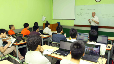 Chi phí cao là cản trở với chương trình đào tạo nghề nghiệp - ứng dụng so với chương trình truyền thống. Chi phí cao là cản trở với chương trình đào tạo nghề nghiệp - ứng dụng so với chương trình truyền thống.
