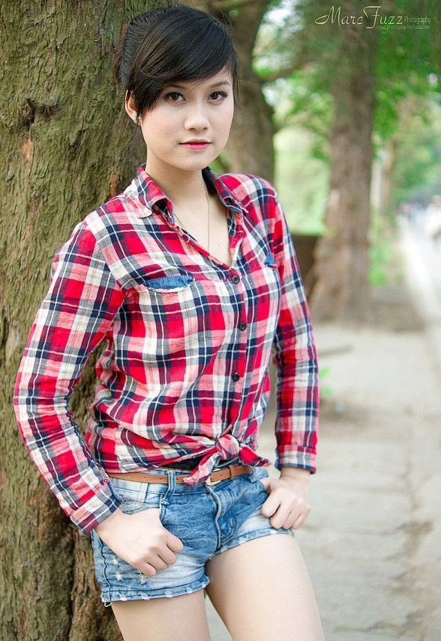 Nguyễn Thu Thủy đang là nữ sinh Trường THPT Trần Nhân Tông (Hà Nội). Những hotgirl xinh đẹp làm "điên đảo" cư dân mạng (P3) >>Những nữ sinh đẹp hơn cả búp bê Babie >>PHÁT SỐT VÌ NỮ THẠC SĨ ĐẸP NHẤT TRUNG QUỐC AI ĐẸP HƠN HOTGIRL KIM PHƯỢNG? >>Những nữ sinh diện áo dài đẹp hơn vẻ đẹp xuân thì của Mai Phương Thúy (P36) >>Phát sốt vì nữ sinh Trung Quốc đẹp như siêu mẫu