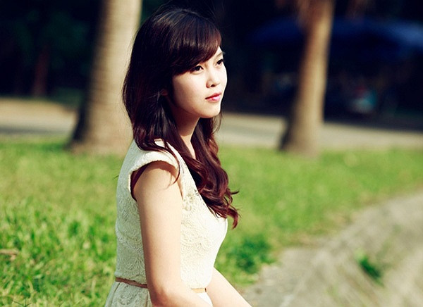 Cuộc thi năm nay có chủ đề Miss Thương Mại 2012 - Vẻ đẹp thăng hoa. Trong ảnh là thí sinh Phương Hoa. >>Những hotgirl xinh đẹp làm "điên đảo" cư dân mạng (P8) >>Midu, Hà Min, Linh Hàn đọ dáng "nóng bỏng" >>Ngắm vẻ đẹp kiêu sa của Á hậu Hoàng Anh >>Những nữ sinh đẹp hơn cả búp bê Babie >>PHÁT SỐT VÌ NỮ THẠC SĨ ĐẸP NHẤT TRUNG QUỐC AI ĐẸP HƠN HOTGIRL KIM PHƯỢNG? >>Những nữ sinh diện áo dài đẹp hơn vẻ đẹp xuân thì của Mai Phương Thúy (P36) >>Phát sốt vì nữ sinh Trung Quốc đẹp như siêu mẫu Cuộc thi năm nay có chủ đề Miss Thương Mại 2012 - Vẻ đẹp thăng hoa. Trong ảnh là thí sinh Phương Hoa. >>Những hotgirl xinh đẹp làm "điên đảo" cư dân mạng (P8) >>Midu, Hà Min, Linh Hàn đọ dáng "nóng bỏng" >>Ngắm vẻ đẹp kiêu sa của Á hậu Hoàng Anh >>Những nữ sinh đẹp hơn cả búp bê Babie >>PHÁT SỐT VÌ NỮ THẠC SĨ ĐẸP NHẤT TRUNG QUỐC AI ĐẸP HƠN HOTGIRL KIM PHƯỢNG? >>Những nữ sinh diện áo dài đẹp hơn vẻ đẹp xuân thì của Mai Phương Thúy (P36) >>Phát sốt vì nữ sinh Trung Quốc đẹp như siêu mẫu