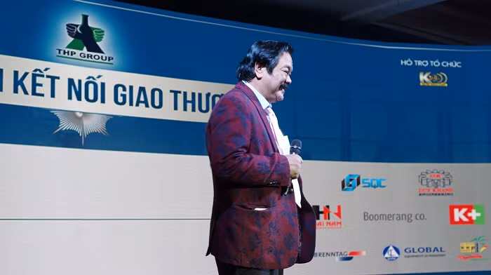 Nhà sáng lập tập đoàn Tân Hiệp Phát, CEO Trần Qui Thanh trao đổi với các doanh nghiệp về chủ đề quản trị doanh nghiệp gia đình.