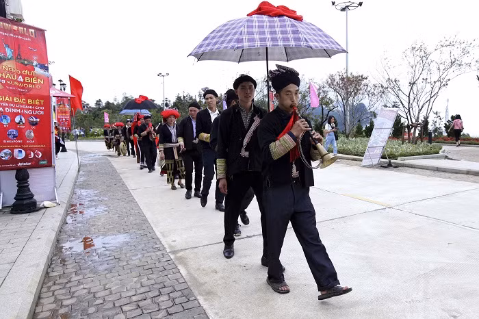 Hình ảnh đám cưới của người dân tộc Dao đỏ tại Sun World Fansipan Legend.