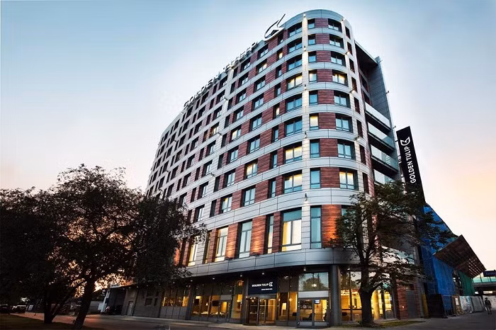 Khách sạn 4 sao Golden Tulip của người Việt vừa khánh thành hôm 10.08.2017, tại Vác-sa-va, Ba Lan (Ảnh: tác giả cung cấp).