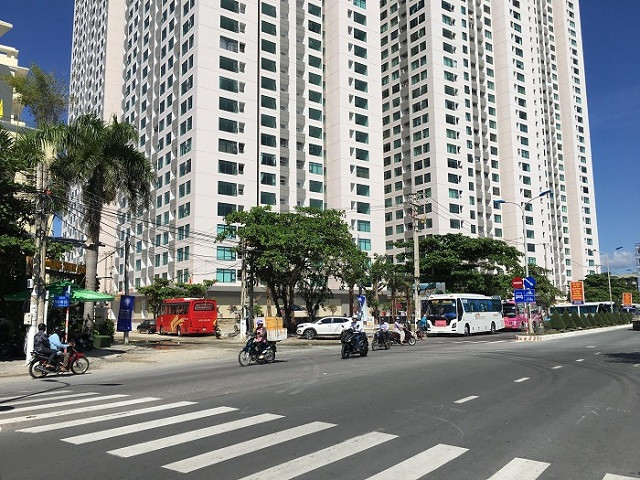 Khu tổ hợp Mường Thanh Viễn Triều được thiết kế khang trang phục vụ cho nhiều đối tượng (Ảnh: Công Tâm). Khu tổ hợp Mường Thanh Viễn Triều được thiết kế khang trang phục vụ cho nhiều đối tượng (Ảnh: Công Tâm).