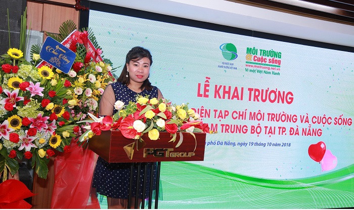 Bà Nguyễn Thị Thủy – Trưởng văn phòng đại diện khu vực Nam Trung bộ tại Đà Nẵng chia sẻ tại buổi lễ. Bà Nguyễn Thị Thủy – Trưởng văn phòng đại diện khu vực Nam Trung bộ tại Đà Nẵng chia sẻ tại buổi lễ.