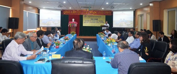 Tọa đàm “Tự chủ tài chính các trường đại học, cao đẳng công thương”. Tọa đàm “Tự chủ tài chính các trường đại học, cao đẳng công thương”.