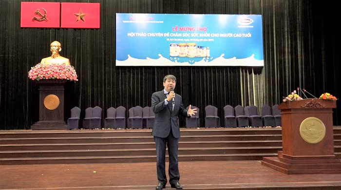 Phó giáo sư, Tiến sĩ, Bác sĩ Nguyễn Anh Tuấn - Đại học Y Dược Tp.HCM phát biểu tại buổi lễ.