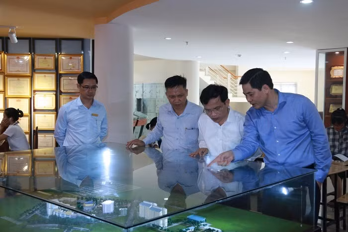 Đối với ngành y, trăm hay không bằng tay quen ảnh 2