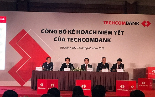 Buổi công bố bao gồm nội dung kế hoạch sắp tới của Techcombank. Buổi công bố bao gồm nội dung kế hoạch sắp tới của Techcombank.