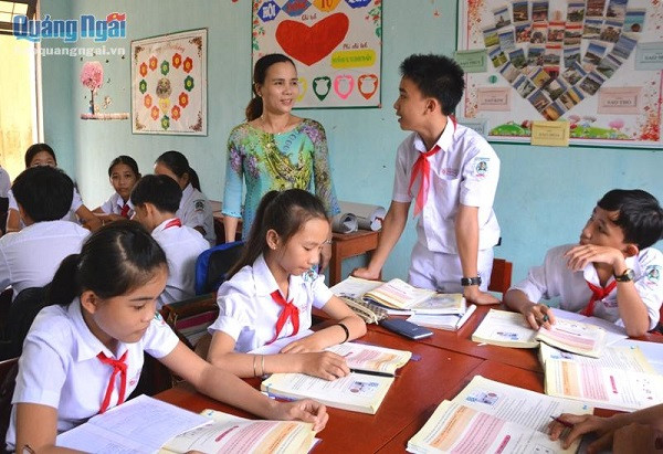 Quý 3/2018, Quảng Ngãi sẽ tổ chức nâng hạng cho hơn 5.000 giáo viên (Ảnh minh họa: baoquangngai.vn). Quý 3/2018, Quảng Ngãi sẽ tổ chức nâng hạng cho hơn 5.000 giáo viên (Ảnh minh họa: baoquangngai.vn).