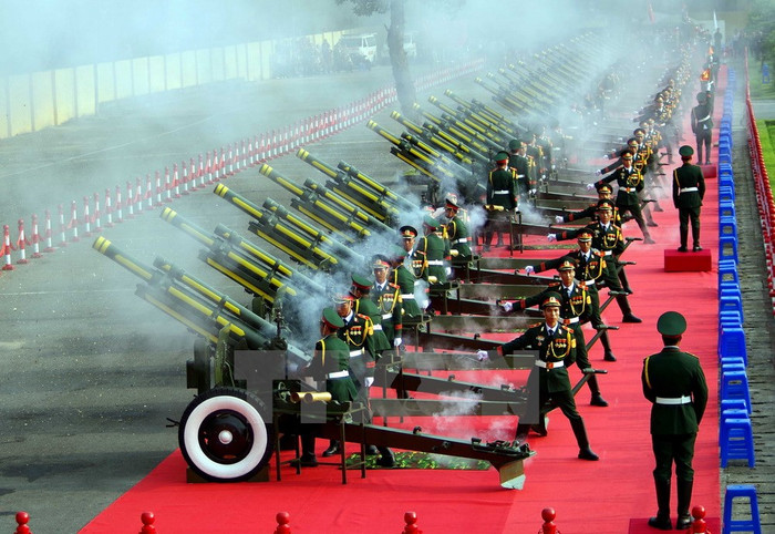 21 phát đại bác chào mừng Quốc khánh 2/9.