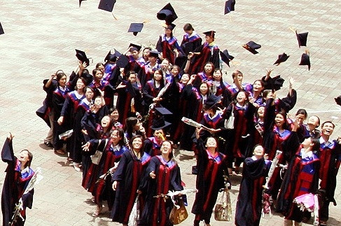 Thiết kế hệ thống giáo dục phổ thông rối rắm, trong khi chất lượng đầu ra giáo dục đại học không được siết chặt. Thiết kế hệ thống giáo dục phổ thông rối rắm, trong khi chất lượng đầu ra giáo dục đại học không được siết chặt.