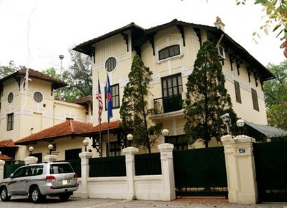 Nhiều ĐBQH đề nghị phải đưa vào luật để siết chặt quản lý nhà công vụ. Ảnh minh họa, nguồn internet. Nhiều ĐBQH đề nghị phải đưa vào luật để siết chặt quản lý nhà công vụ. Ảnh minh họa, nguồn internet.