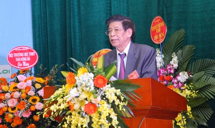 Ông Nguyễn Xuân Lai – Phó chủ tịch kiêm Tổng thư ký Hội Nước sạch và Môi trường Việt Nam đọc báo cáo tổng kết công tác Hội nhiệm kỳ III.