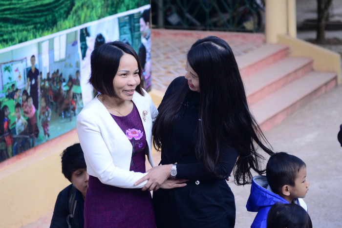 Niềm vui của Cô giáo Nguyễn Thu Hường - Hiệu trưởng Trường mầm non Sen Thượng.