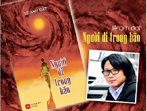 Bìa sách “Người đi trong bão” tái bản. Bìa sách “Người đi trong bão” tái bản.