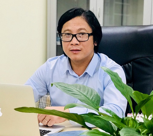 Tác giả Lê Anh Đạt. Tác giả Lê Anh Đạt.