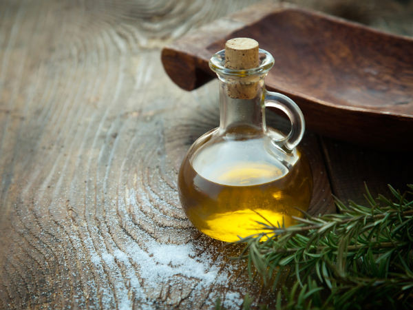 Lợi ích của dầu thầu dầu cho khuôn mặt (Ảnh: theo Boldsky). Lợi ích của dầu thầu dầu cho khuôn mặt (Ảnh: theo Boldsky).