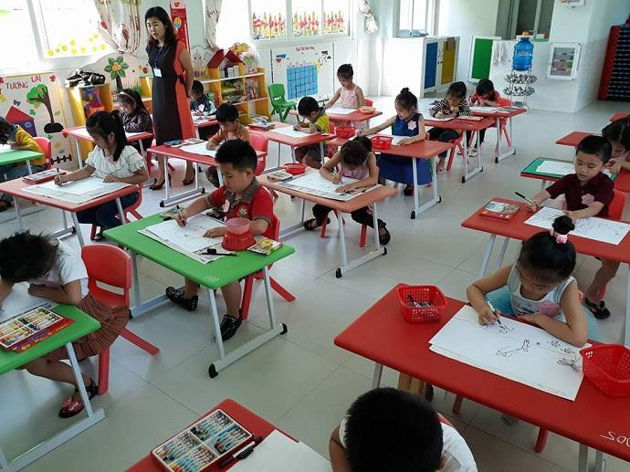 Hoc sinh tại Trường Mầm non Buôn Hồ, thị xã Buôn Hồ, tỉnh Đắk Lắk. (Ảnh: Phòng Giáo dục và Đào tạo thị xã Buôn Hồ). Hoc sinh tại Trường Mầm non Buôn Hồ, thị xã Buôn Hồ, tỉnh Đắk Lắk. (Ảnh: Phòng Giáo dục và Đào tạo thị xã Buôn Hồ).